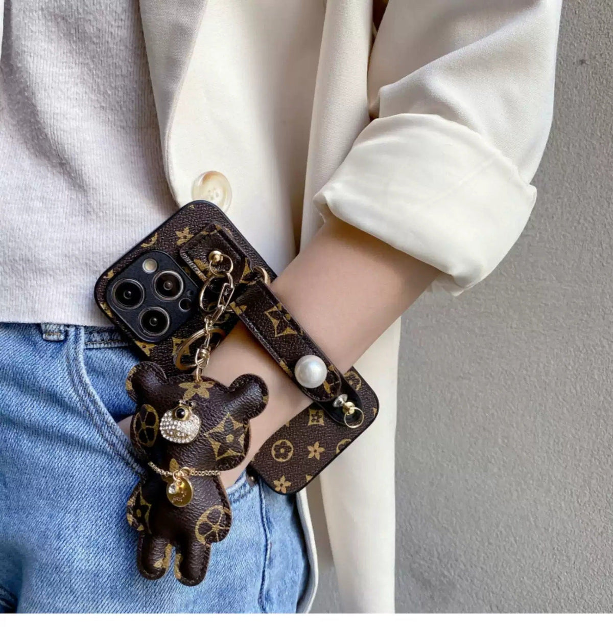 Luxurious Leather Bear Wristband Case