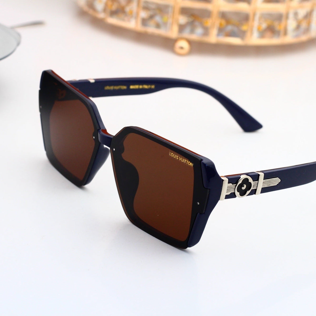 Vintage Metal Buckle Decorated Narrow Frame Sunglasses 68809