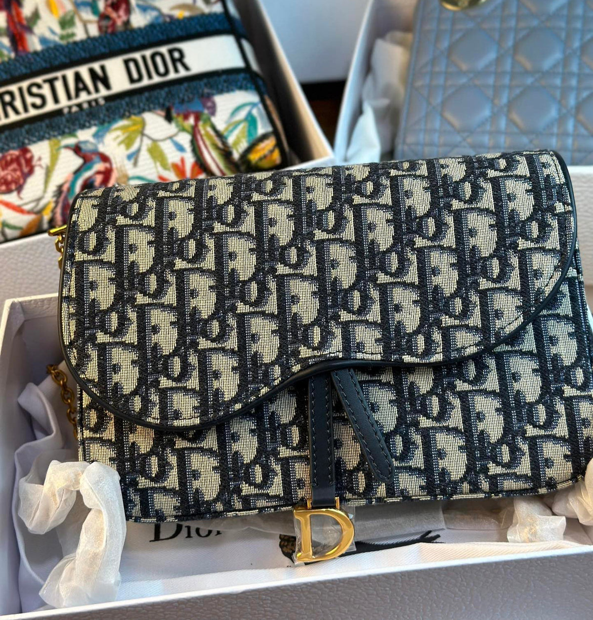 chain saddle bag